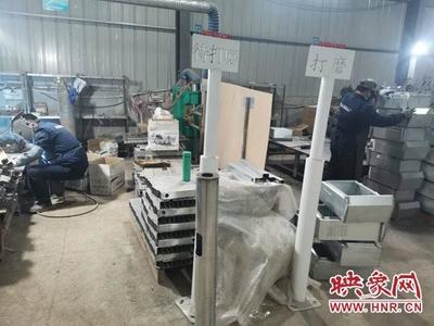 扶貧車(chē)間復(fù)工忙，板店鄉(xiāng)通訊設(shè)備生產(chǎn)線傳捷報(bào)